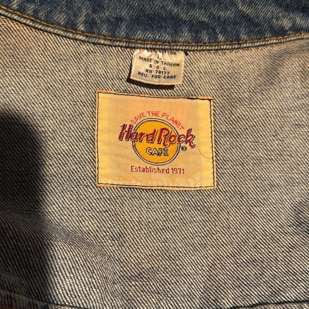 Hard Rock Cafe London Rare Denim Jacket Large Excellent Condition - Picture 7 of 7